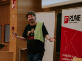 Sander Steffan talking about the Internet governance global landscape